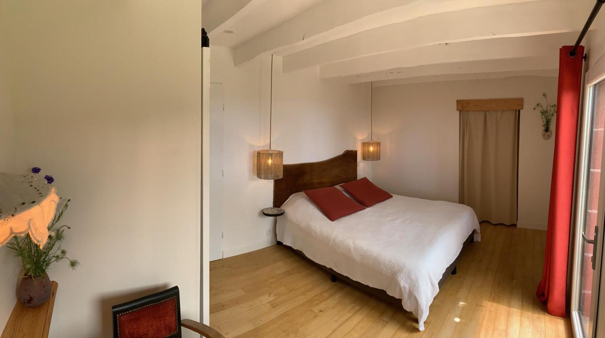 Bed and Breakfast Aux Logis De Fonfroide Chez Mylene & David Marcoles Экстерьер фото