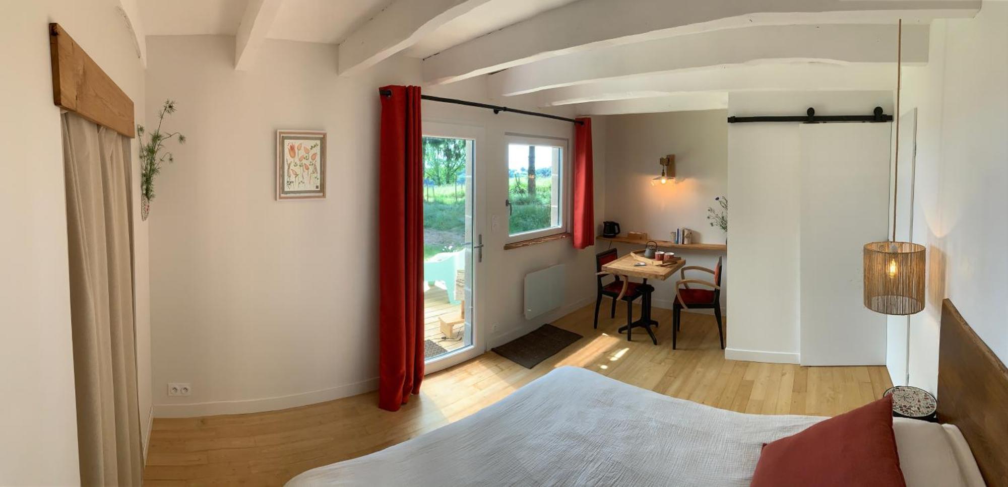 Bed and Breakfast Aux Logis De Fonfroide Chez Mylene & David Marcoles Экстерьер фото